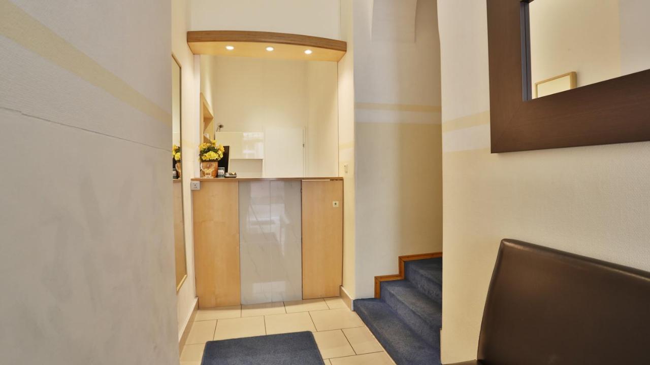 Altstadt Hotel Хайделберг Екстериор снимка