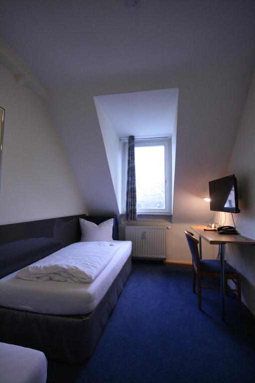 Altstadt Hotel Хайделберг Екстериор снимка