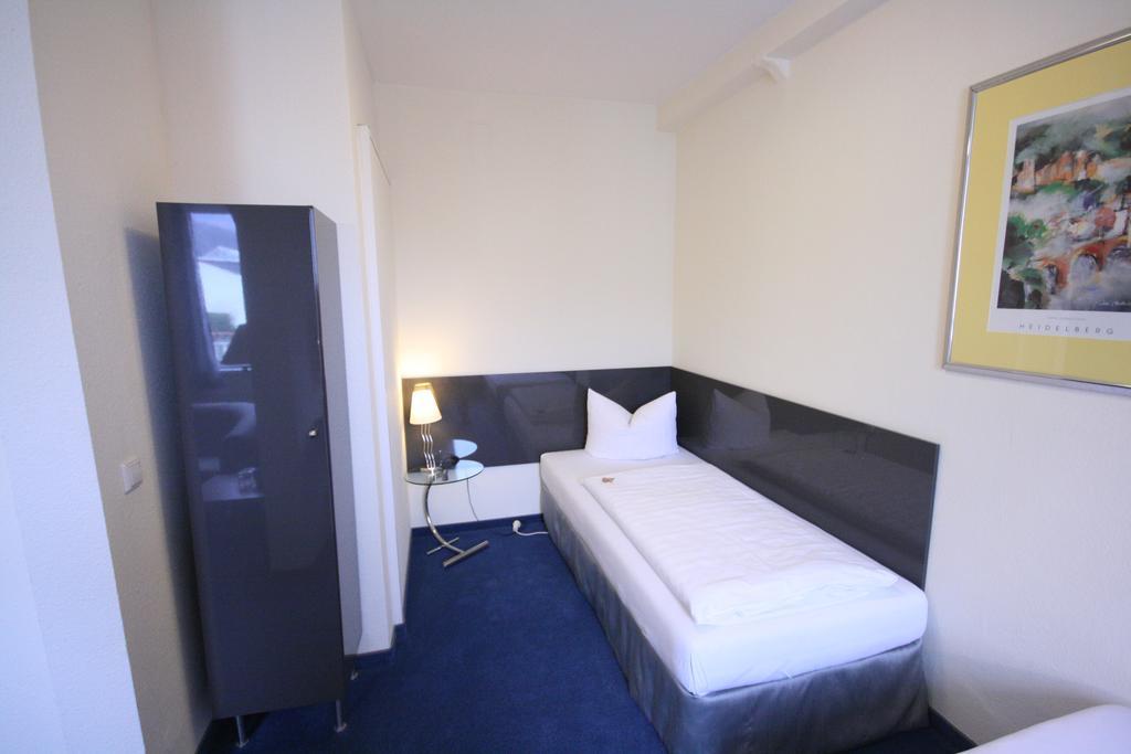 Altstadt Hotel Хайделберг Екстериор снимка