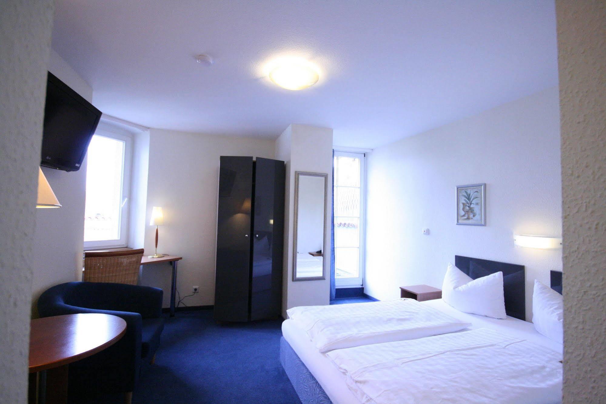 Altstadt Hotel Хайделберг Екстериор снимка