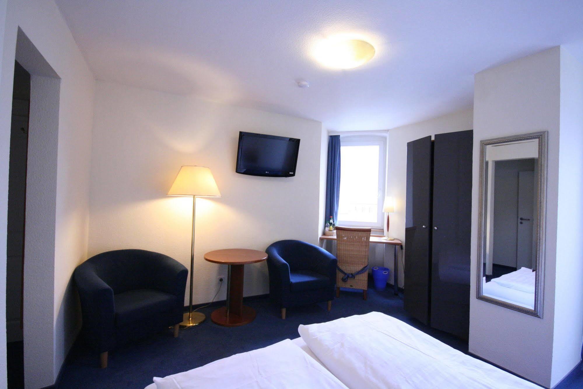 Altstadt Hotel Хайделберг Екстериор снимка